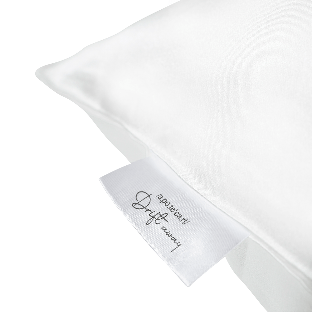 Apotecari 100% Silk Pillow Slip made of Grade 6A silk